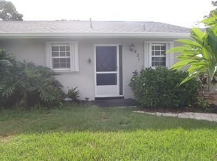 421 Maple St, Sebastian, FL 32958