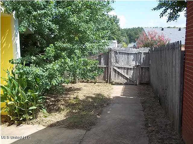 230 Bridgeford Blvd — Photo 11
