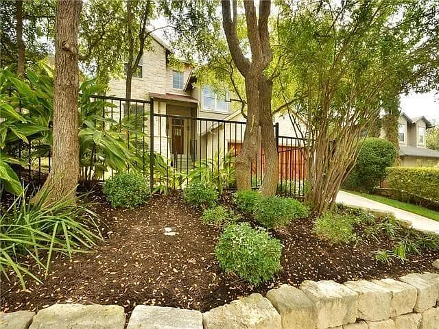 701 Pressler St — Photo 22