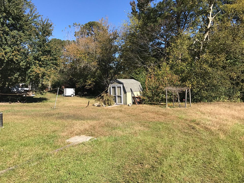 2nd image of 2709 Franks Dr