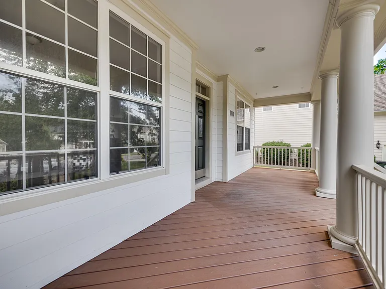 120 Hatchet Creek Ct — Photo 3