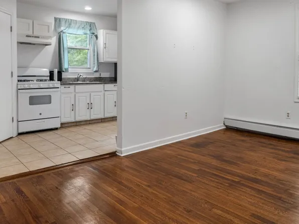 35 Terrace Dr APT 2R, Vernon Rockville, CT 06066