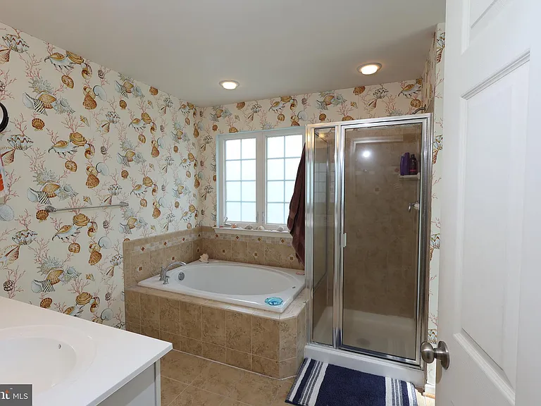 701 Monroe Point Dr — Photo 14