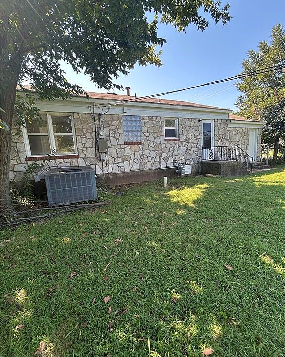 1st image of 4501 SE 21st St