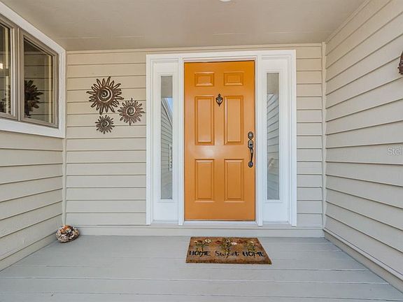 3rd image of 1009 Blue Heron Ct