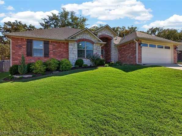 6203 Red Oak Ct, Fort Smith, AR 72916