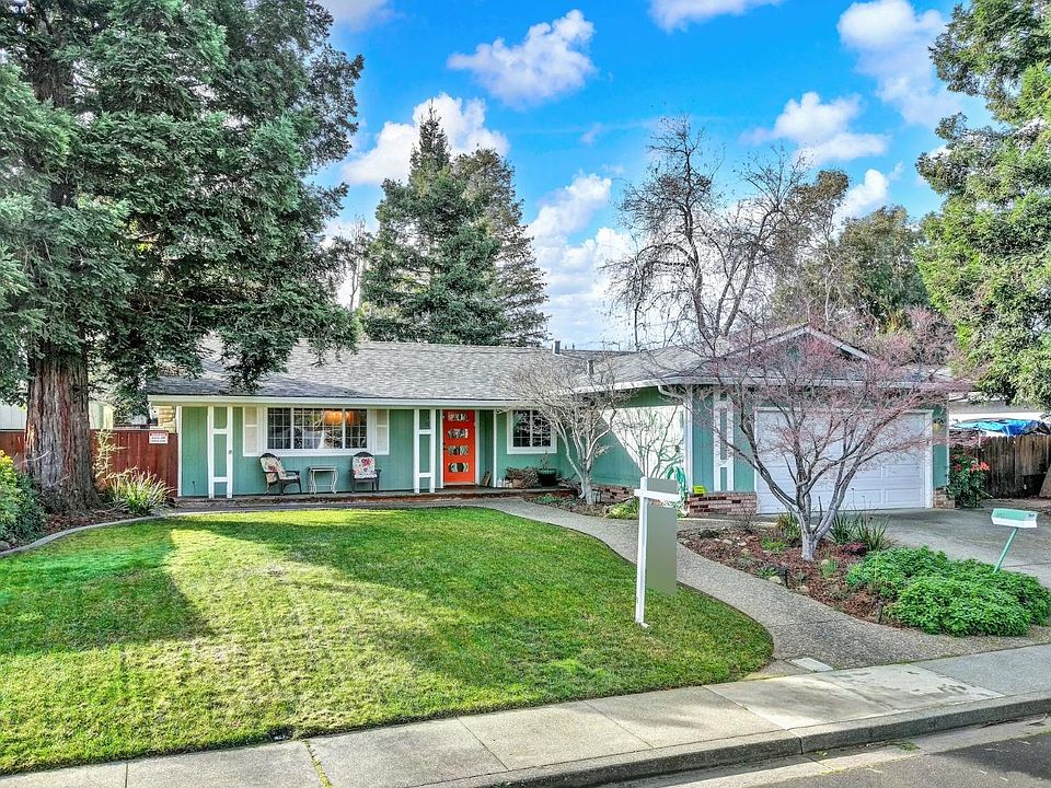 1st image of 482 Crestview Drive