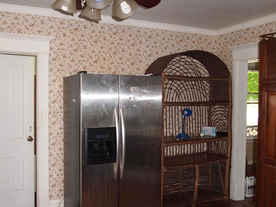 1st image of 186 N Manning St #1