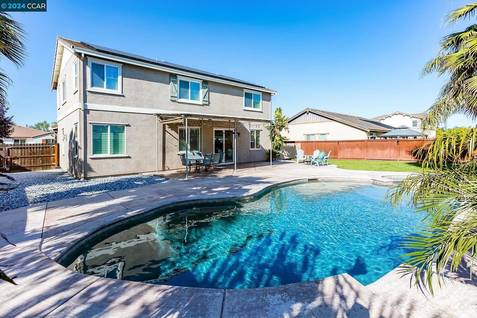 916 Poppy Dr photo 1