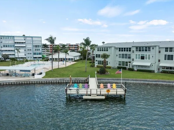 1898 Shore Dr S APT 310, South Pasadena, FL 33707