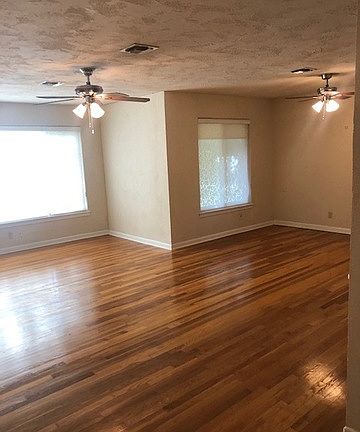 4th image of 210 Oblate Dr