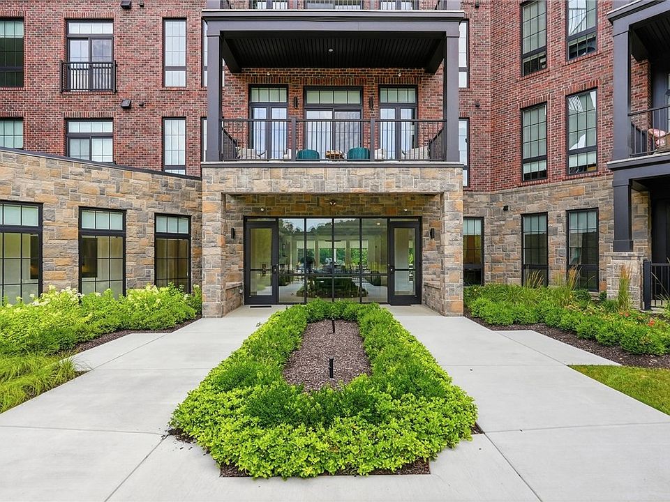 1st image of 1 1st St #405