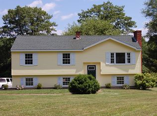 93 Partridge Hill Rd, Charlton, MA 01507