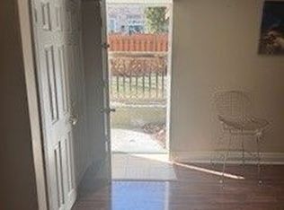 7070 Gillespie Ln, Mississauga, ON L5W 1E8