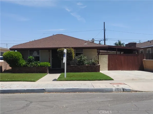 2229 Oak St, Santa Ana, CA 92707
