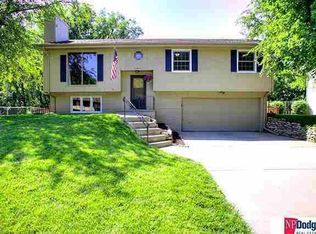 11310 Westmont Dr, Omaha, NE 68138