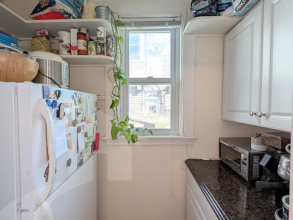 3rd image of 18 Sanborn Ave #2A
