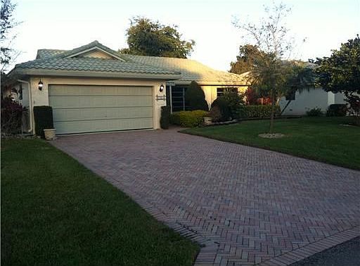 2nd image of 7931 Cloverfield Cir