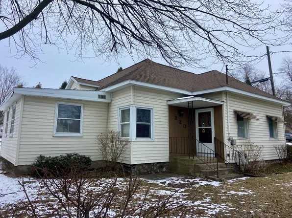 220 E State St, Belding, MI 48809