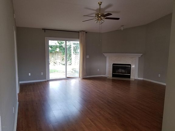 3rd image of 12463 Antler Hill Dr N