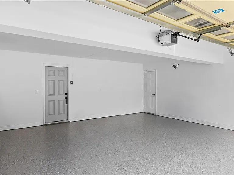 1217 Fairfield Dr — Photo 26