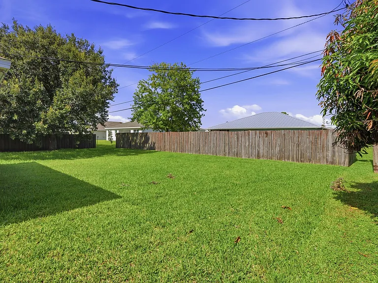 3124 SW Armucher St — Photo 42
