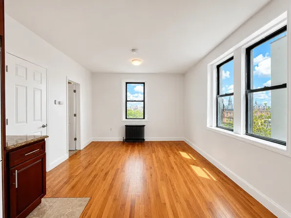 57 Herkimer St, Brooklyn, NY