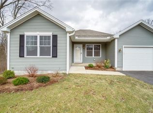 3 Hickory Trl, East Windsor, CT 06088