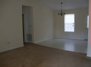 2268 Natural Wells Dr, Tallahassee, FL 32305