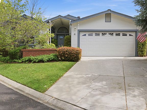 3rd image of 19560 River Birch Ct Space 4
