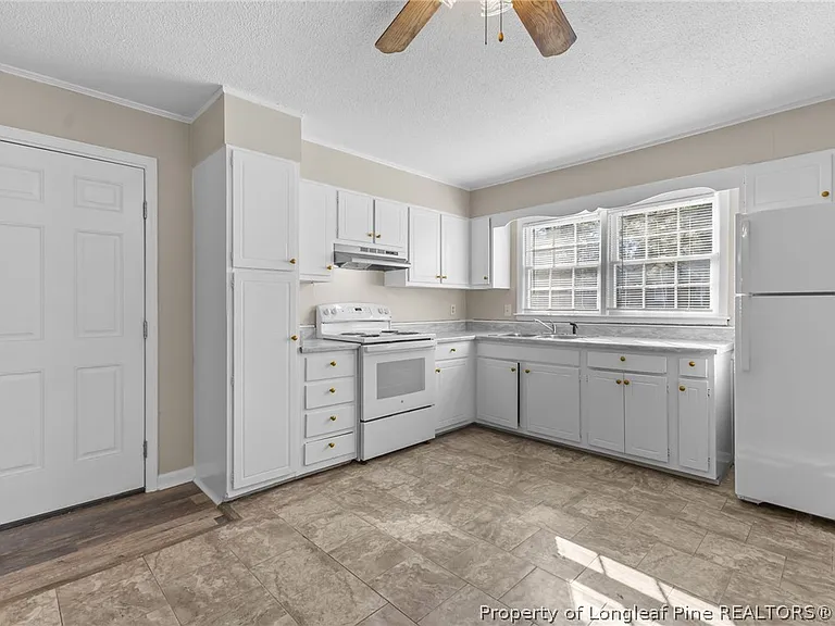 4418 Spinel Dr — Photo 12