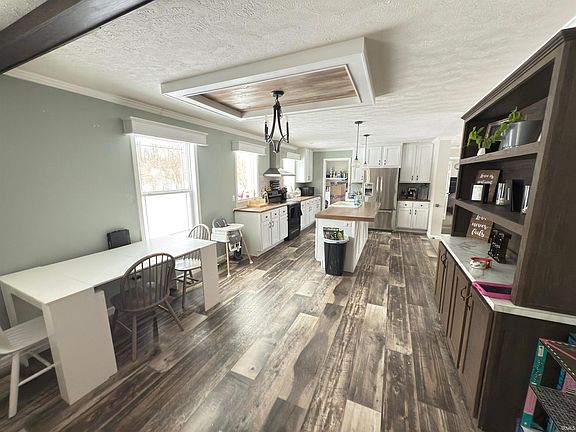 5th image of 957 S Ridgecrest Ln