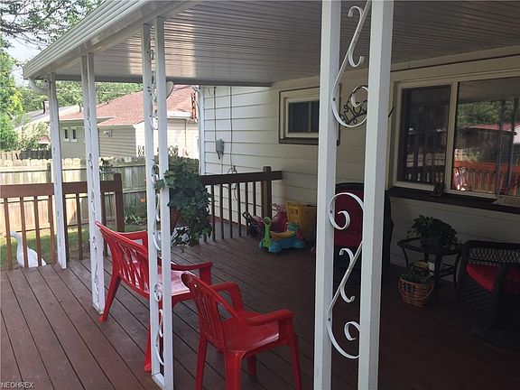 3rd image of 9434 Newkirk Dr