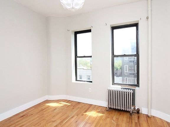 2nd image of 621 Metropolitan Ave #16