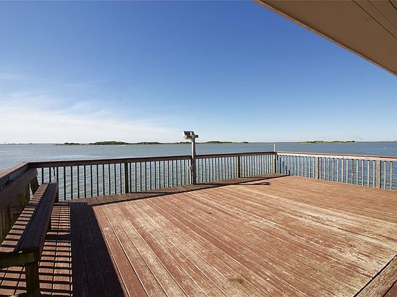 3rd image of 102 Majuro Dr