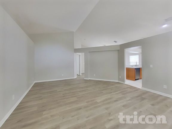 2nd image of 31136 Whinsenton Dr