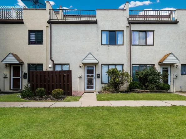 7601 Crittenden St APT A4, Philadelphia, PA 19118