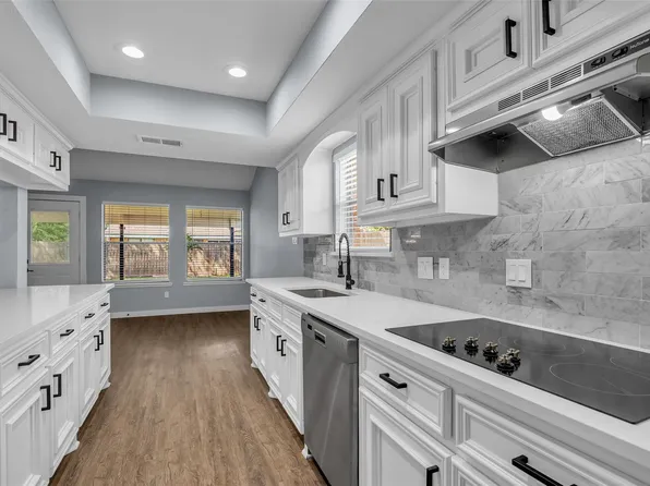 11114 Sageknight Dr, Houston, TX 77089