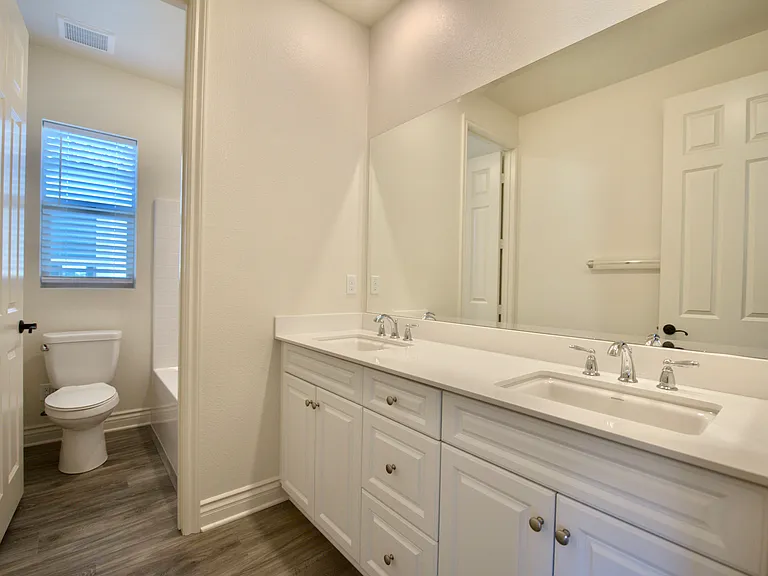 1812 Canyon Oaks Ln — Photo 21