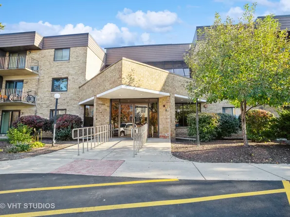5600 Astor Ln Unit 117, Rolling Meadows, IL 60008