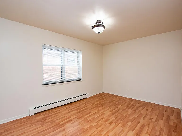 10483 Touhy Ave #2W — Photo 11