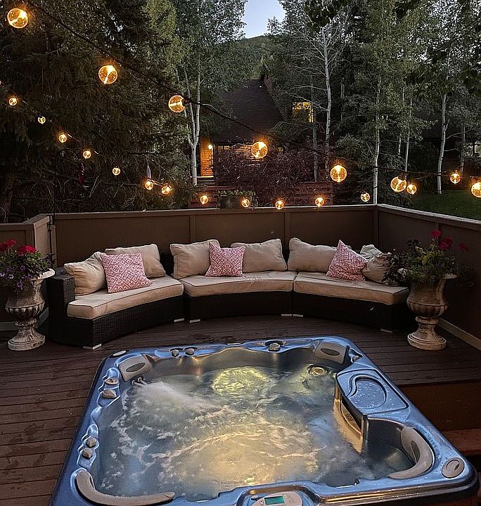 Hot Tub Side Deck
