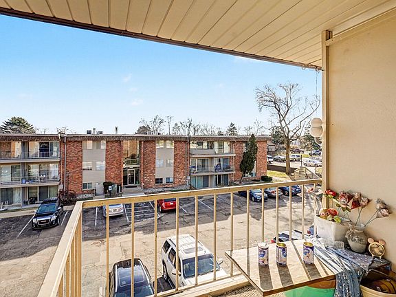 3rd image of 756 W Kilgore Rd APT 302