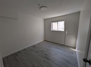 7875 Fraser St, Vancouver, BC V5X3X2