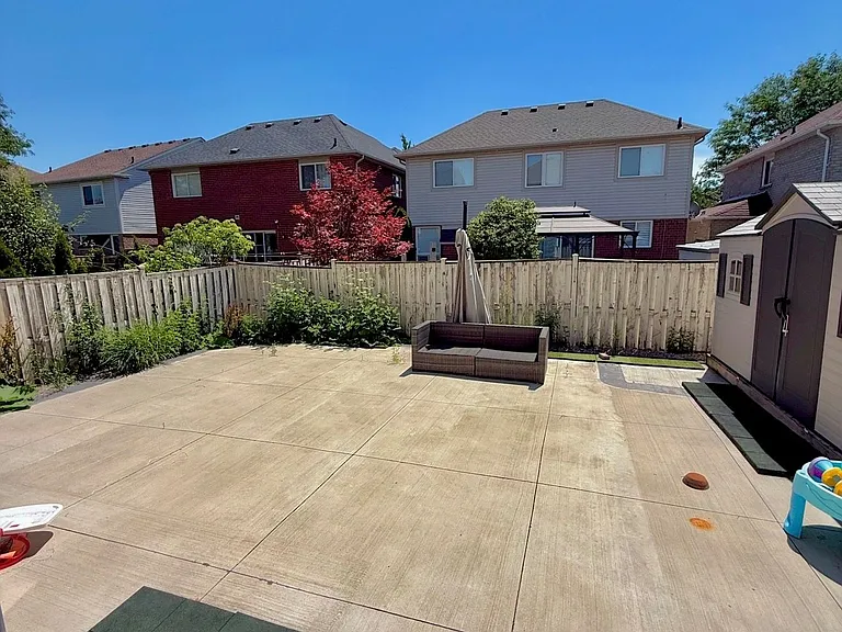 21 Sugarhill Dr #UPPER — Photo 19