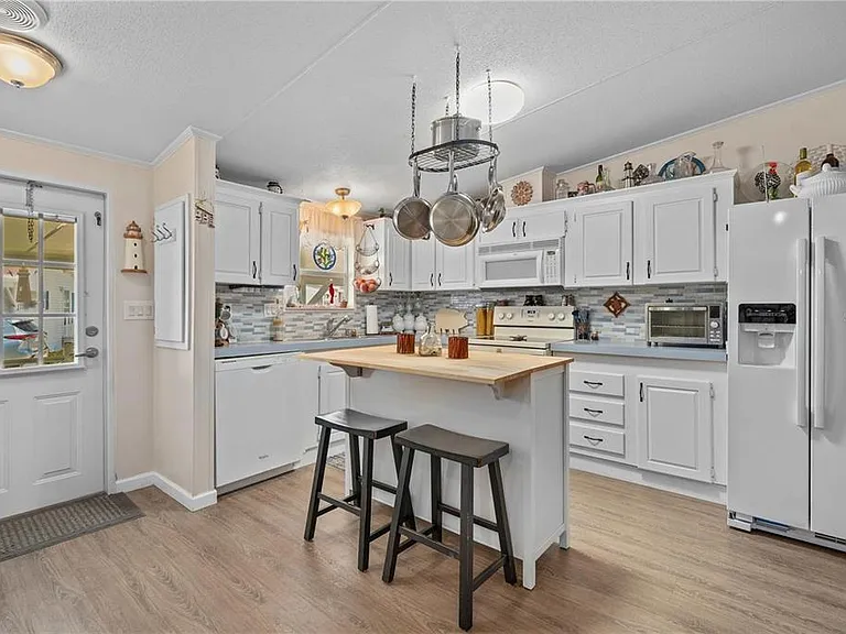 1000 Kings Hwy #133 — Photo 8