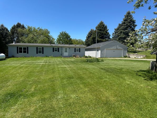 1088 Kern Rd, Fowlerville, MI 48836