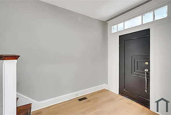 727 Otis Pl NW — Photo 6
