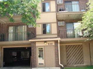 530 Kiowa Dr APT 203, Naperville, IL 60565