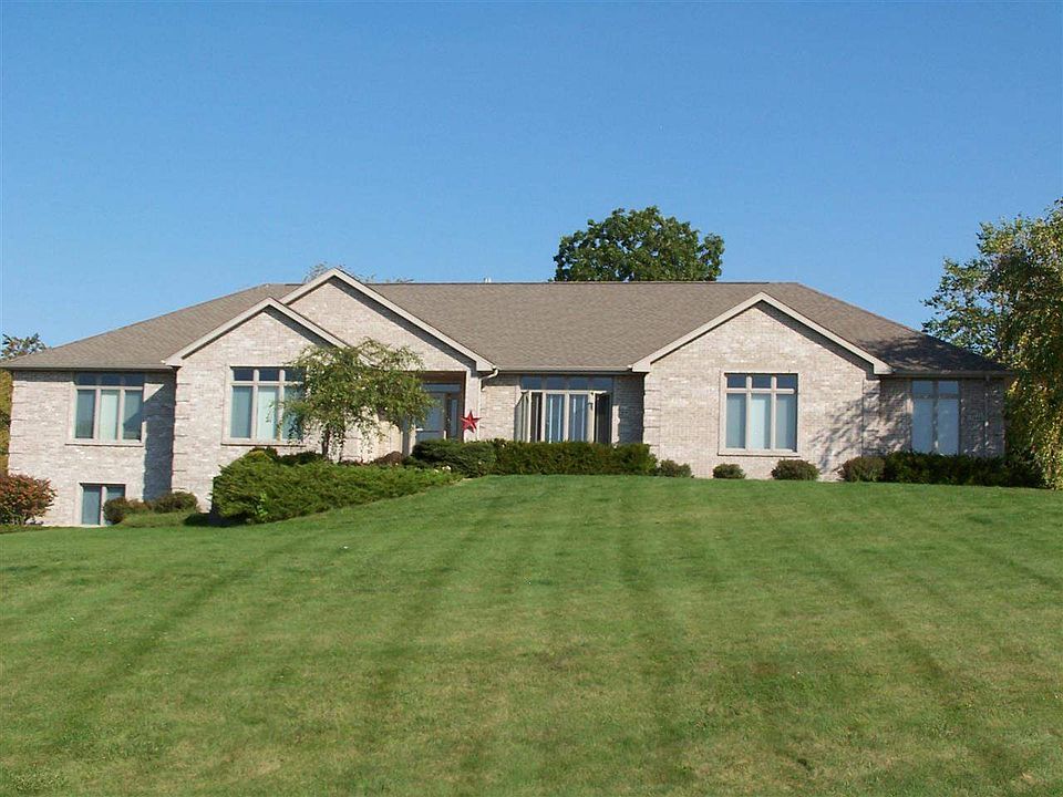 1st image of 7448 N Morning Meadow Ln